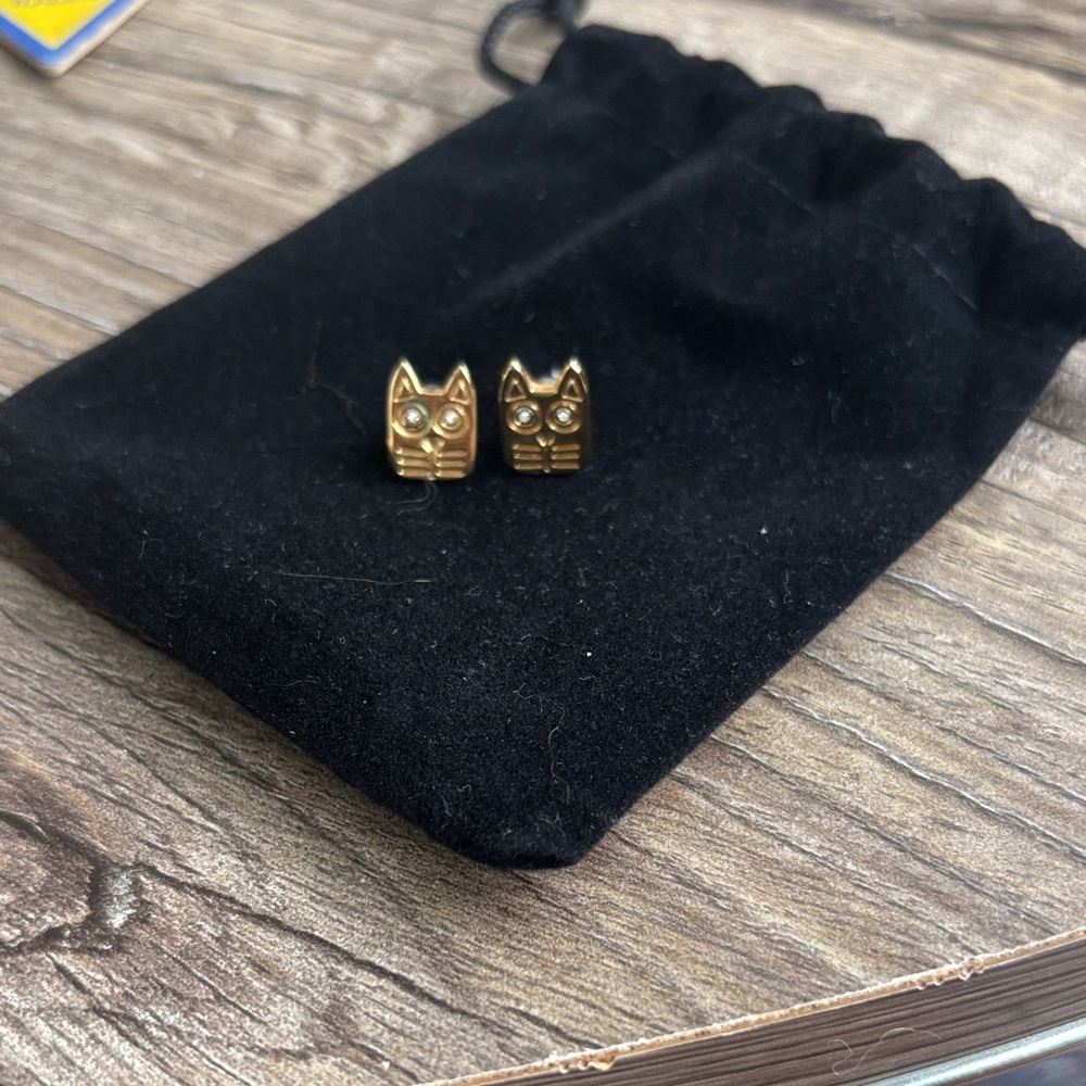 Marc By Marc Jacobs Gold Cat Earrings